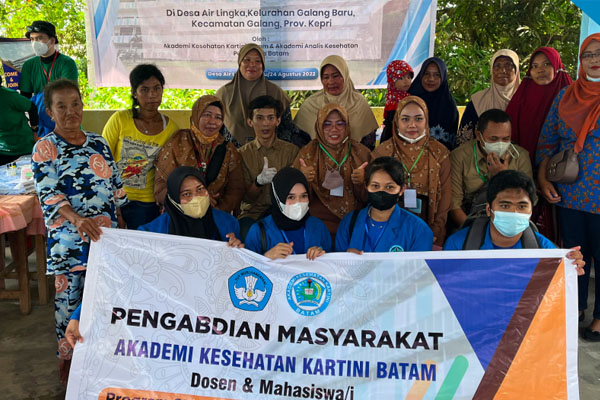AKADEMI KESEHATAN KARTINI (5) AKADEMI KESEHATAN KARTINI (5)