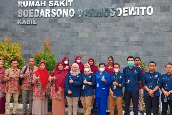 AKADEMI KESEHATAN KARTINI (5) AKADEMI KESEHATAN KARTINI (5)