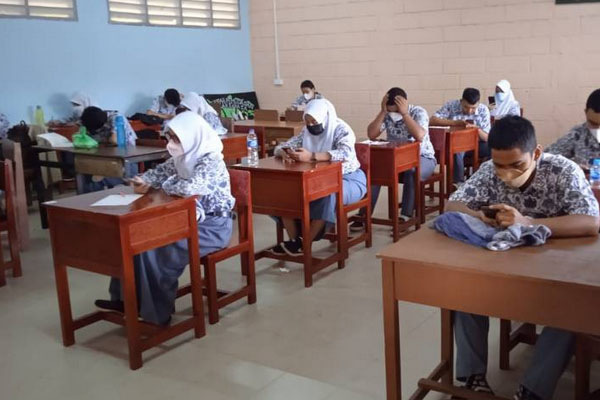 SMA KARTINI (3) SMA KARTINI (3)